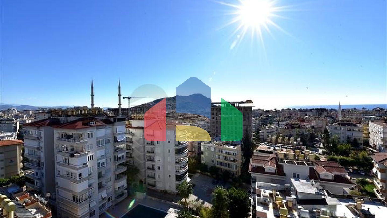 Пентхаус 2 + 1 з видом на море на Клеопатрі