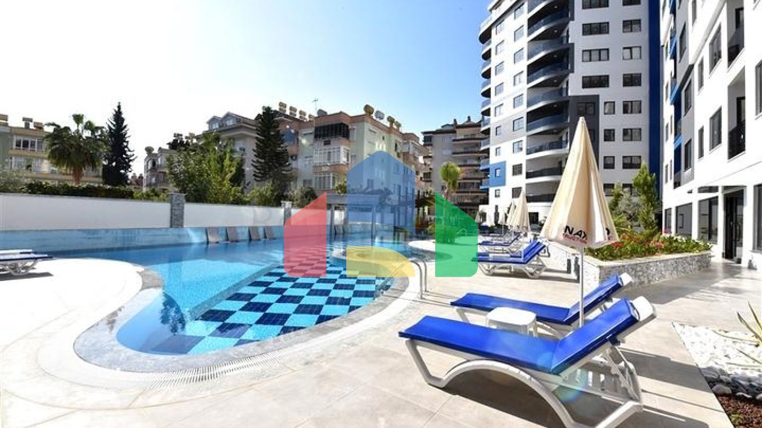 Пентхаус 2 + 1 з видом на море на Клеопатрі