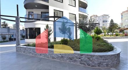 Пентхаус 2 + 1 з видом на море на Клеопатрі