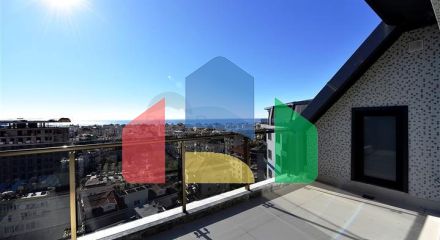 Пентхаус 2 + 1 з видом на море на Клеопатрі