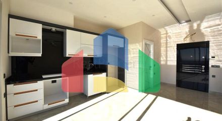 Пентхаус 2 + 1 з видом на море на Клеопатрі