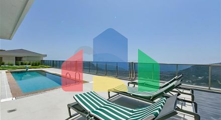 Вілли з приголомшливим видом в районі Бекташ