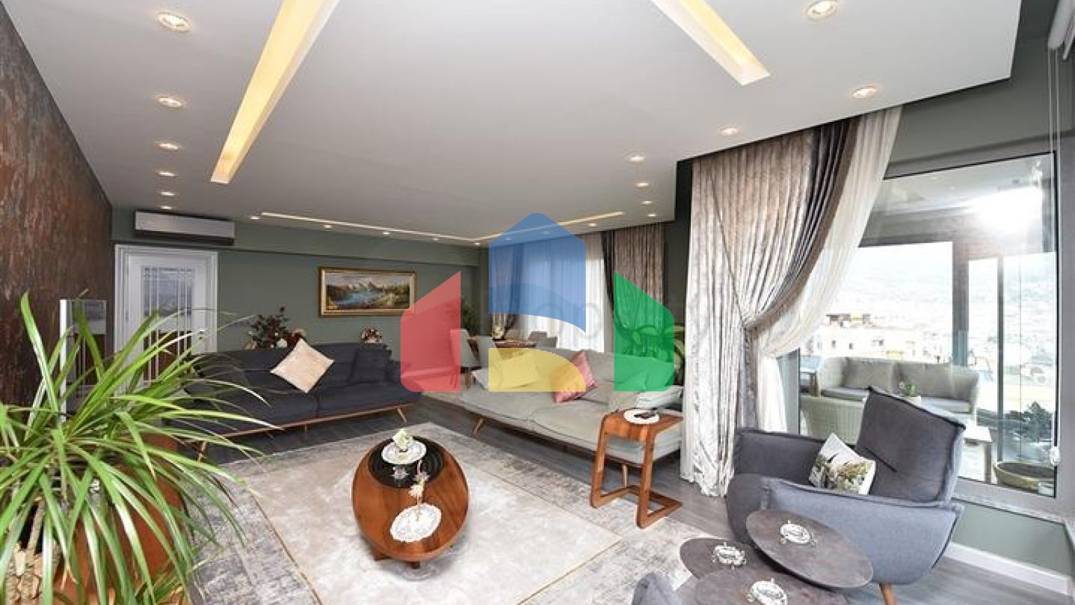 Продается пентхаус 3+1 на крепости в Алании