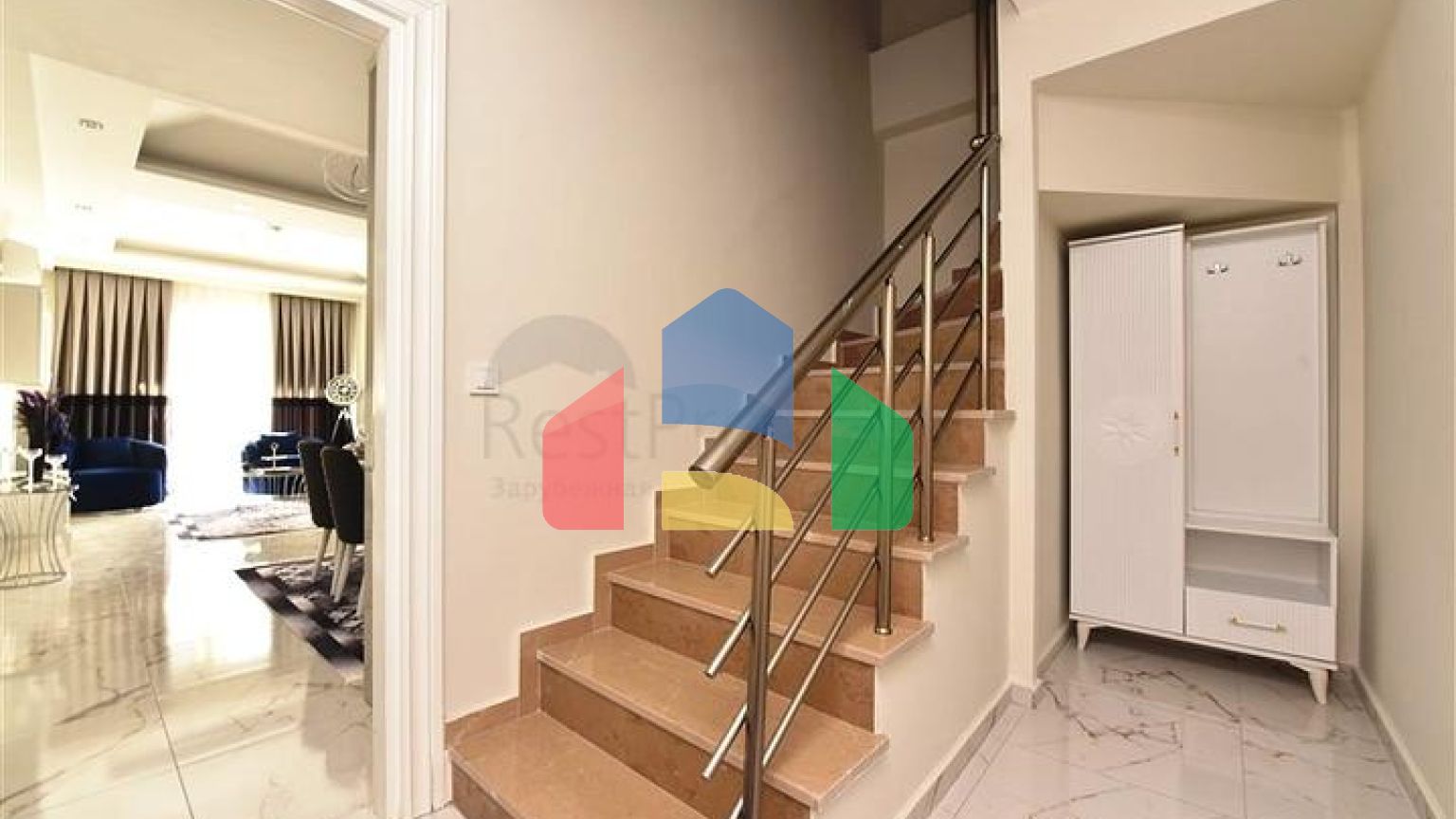 Садовий дуплекс в центрі Аланії