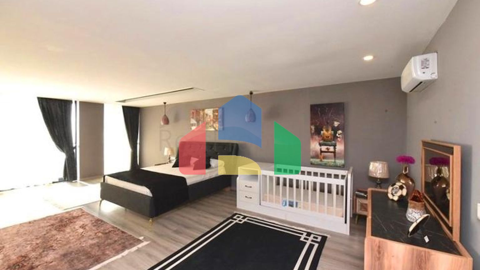 Шикарная меблированная вилла планировкой 5+1 в центре Алании