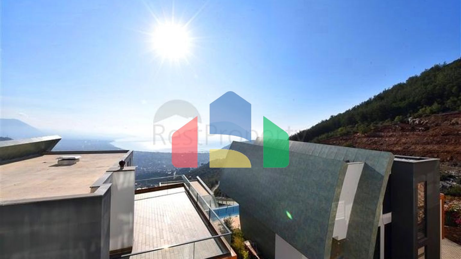 Шикарная меблированная вилла планировкой 5+1 в центре Алании