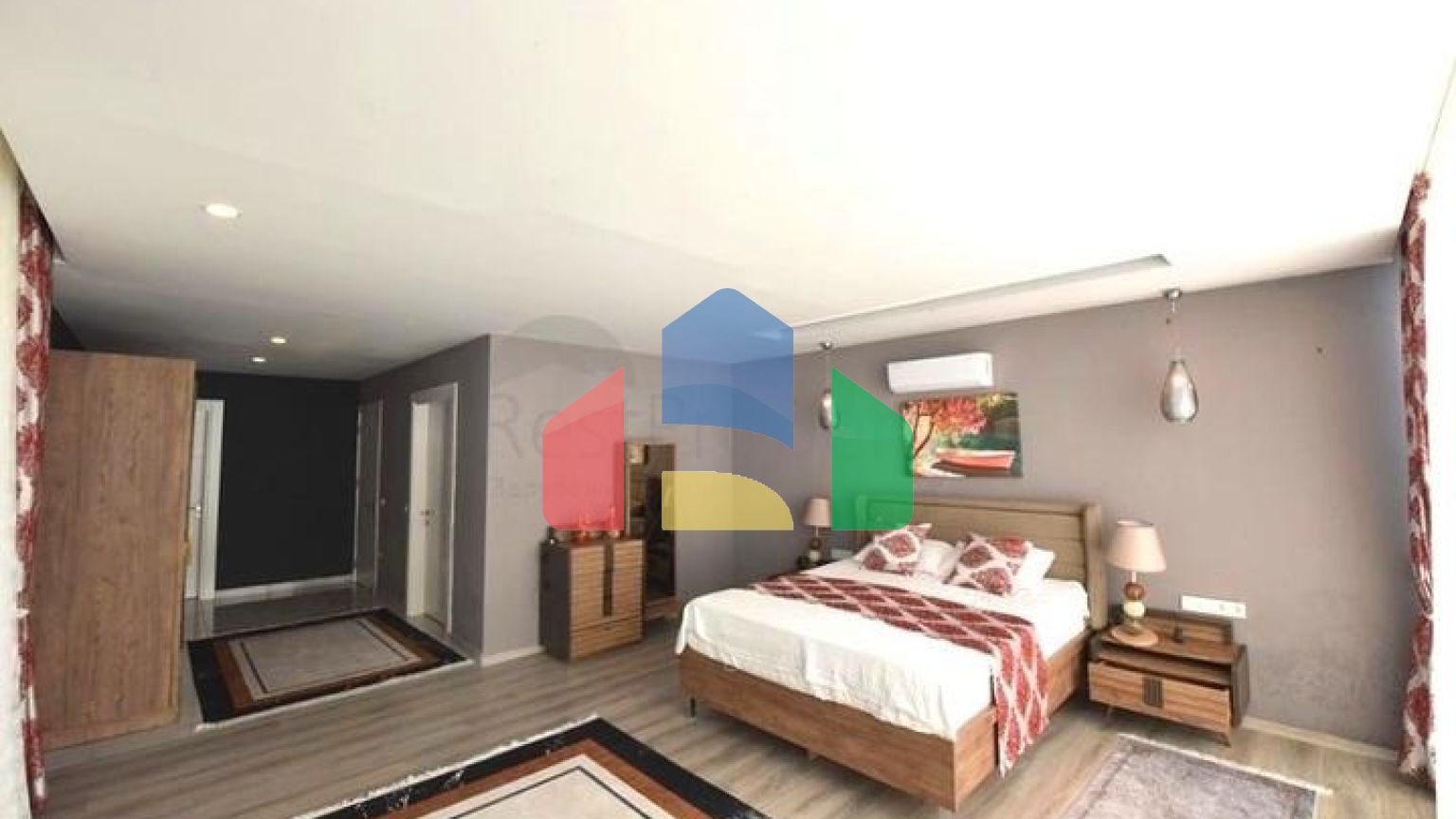 Шикарная меблированная вилла планировкой 5+1 в центре Алании