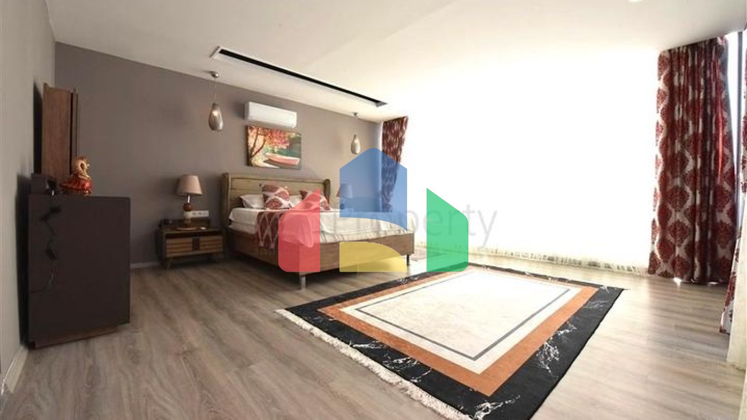 Шикарная меблированная вилла планировкой 5+1 в центре Алании