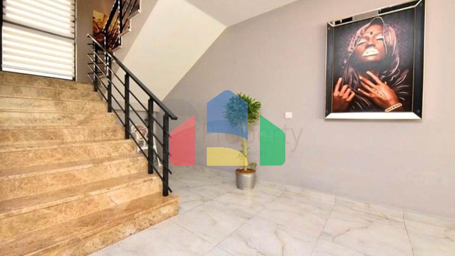 Шикарная меблированная вилла планировкой 5+1 в центре Алании