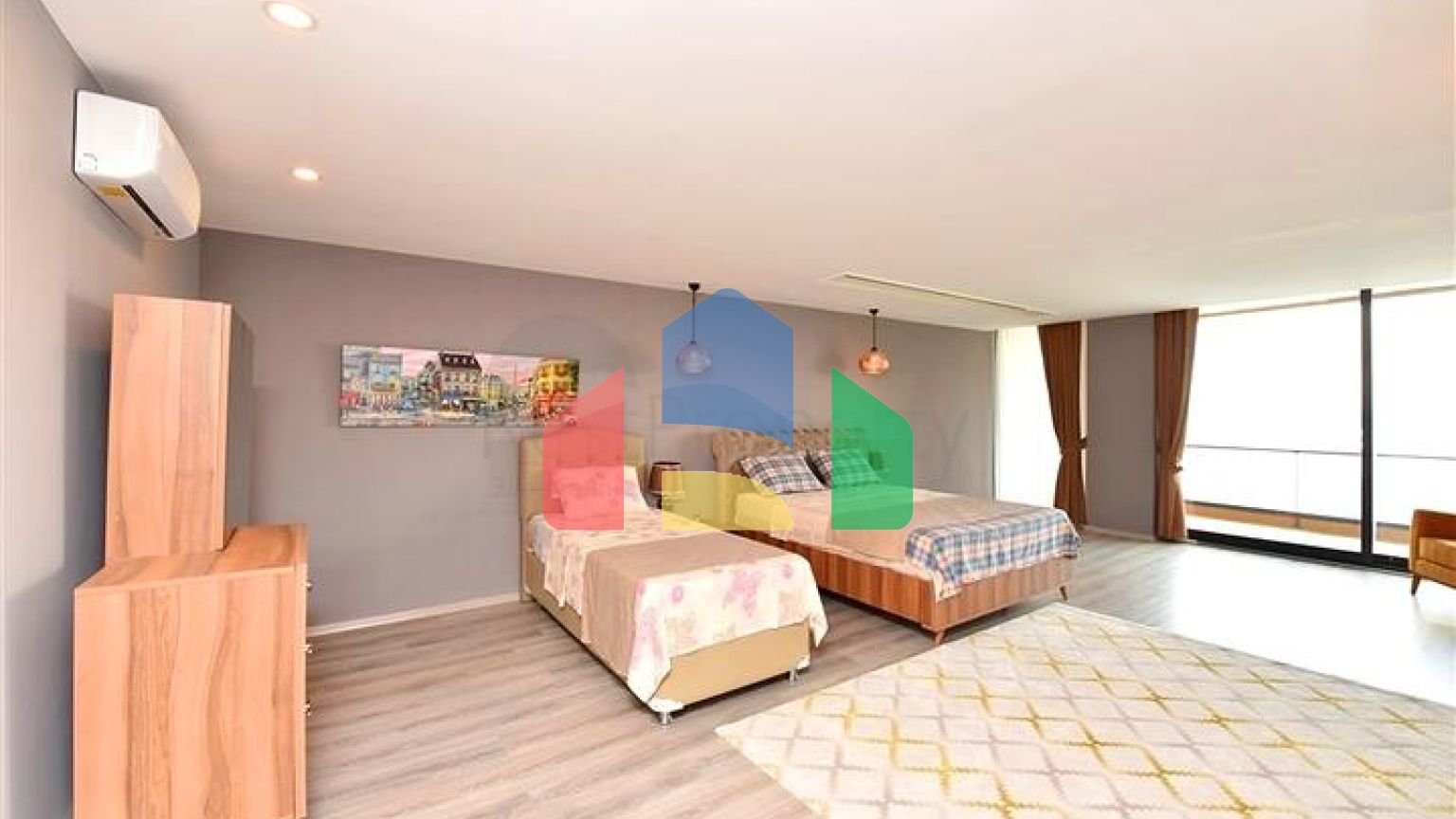 Вілла планування 5+1 в центральному районі Аланії