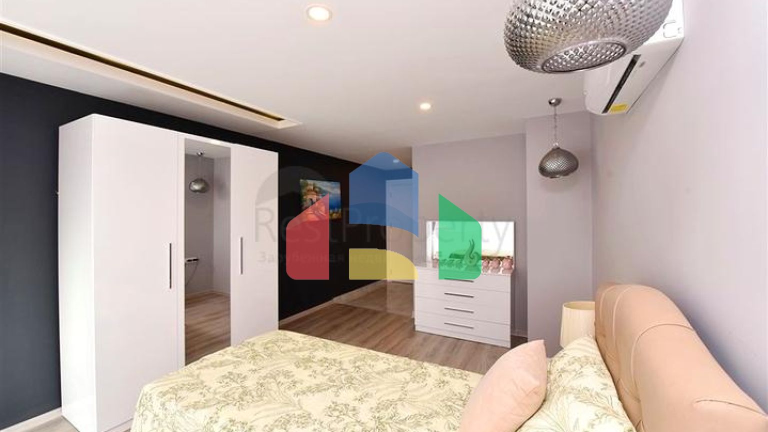 Вілла планування 5+1 в центральному районі Аланії