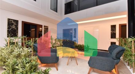 Шикарна квартира плануванням 3 + 1 з окремою кухнею в центральній частині Аланії Шикарна квартира плануванням 3 + 1 з окремою кухнею в центральній частині Аланії