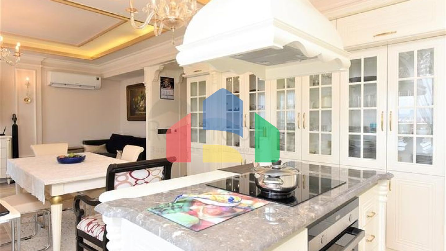 Апартаменты 4+1 в комплексе класса люкс