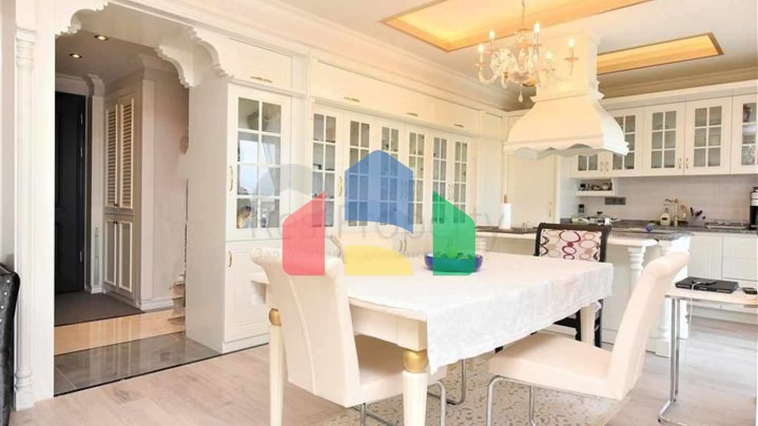 Апартаменты 4+1 в комплексе класса люкс