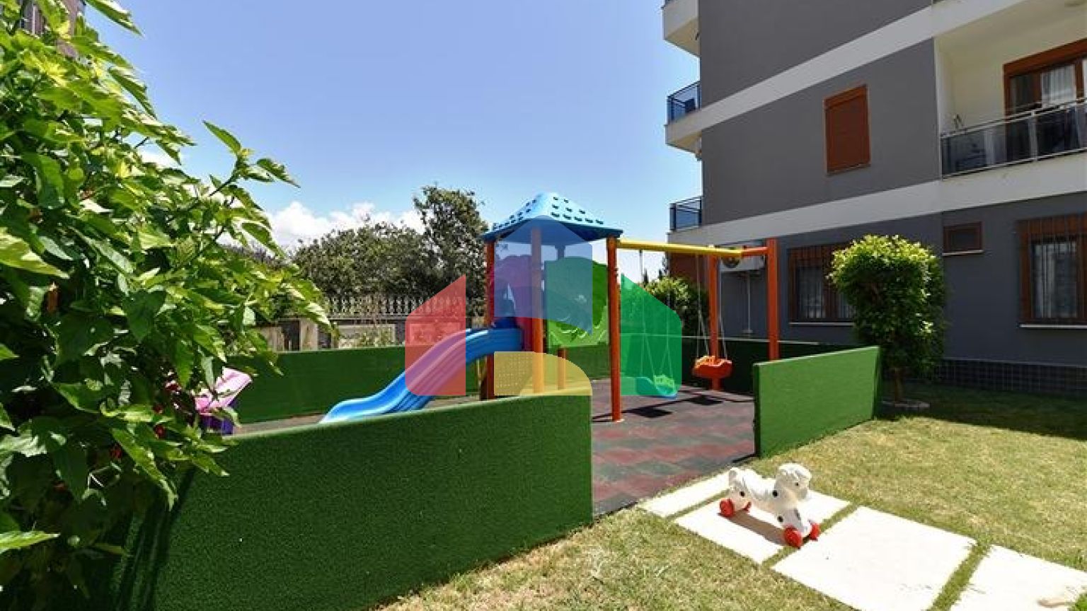 Квартиры в новом современном комплексе в центре Алании