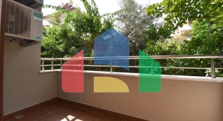 Квартира 3 + 1 з окремою кухнею в центрі Аланії