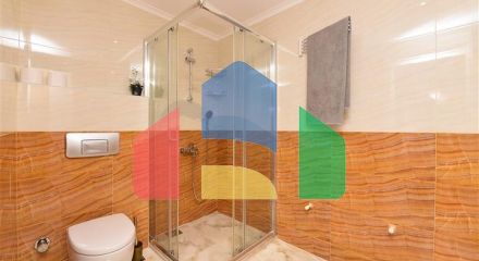 Квартира 3 + 1 з окремою кухнею в центрі Аланії