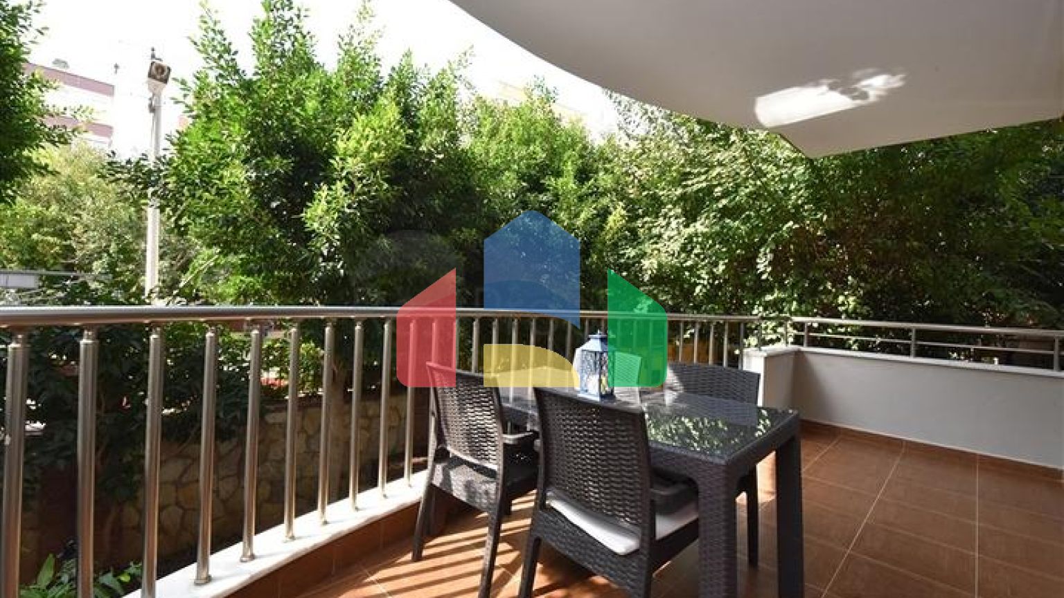 Квартира 3+1 с отдельной кухней в центре Алании