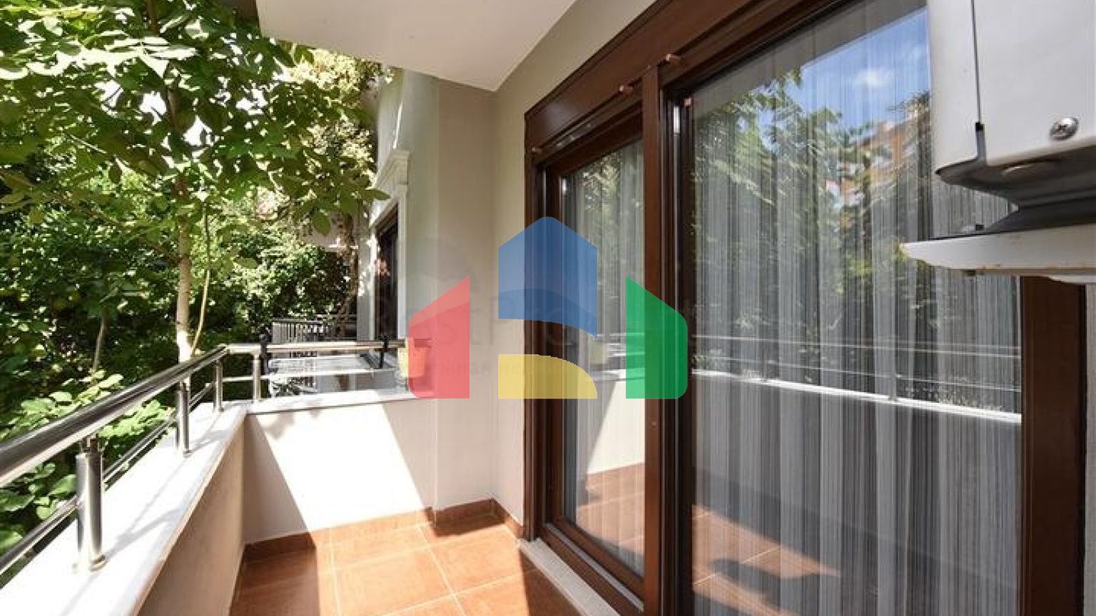 Квартира 3+1 с отдельной кухней в центре Алании