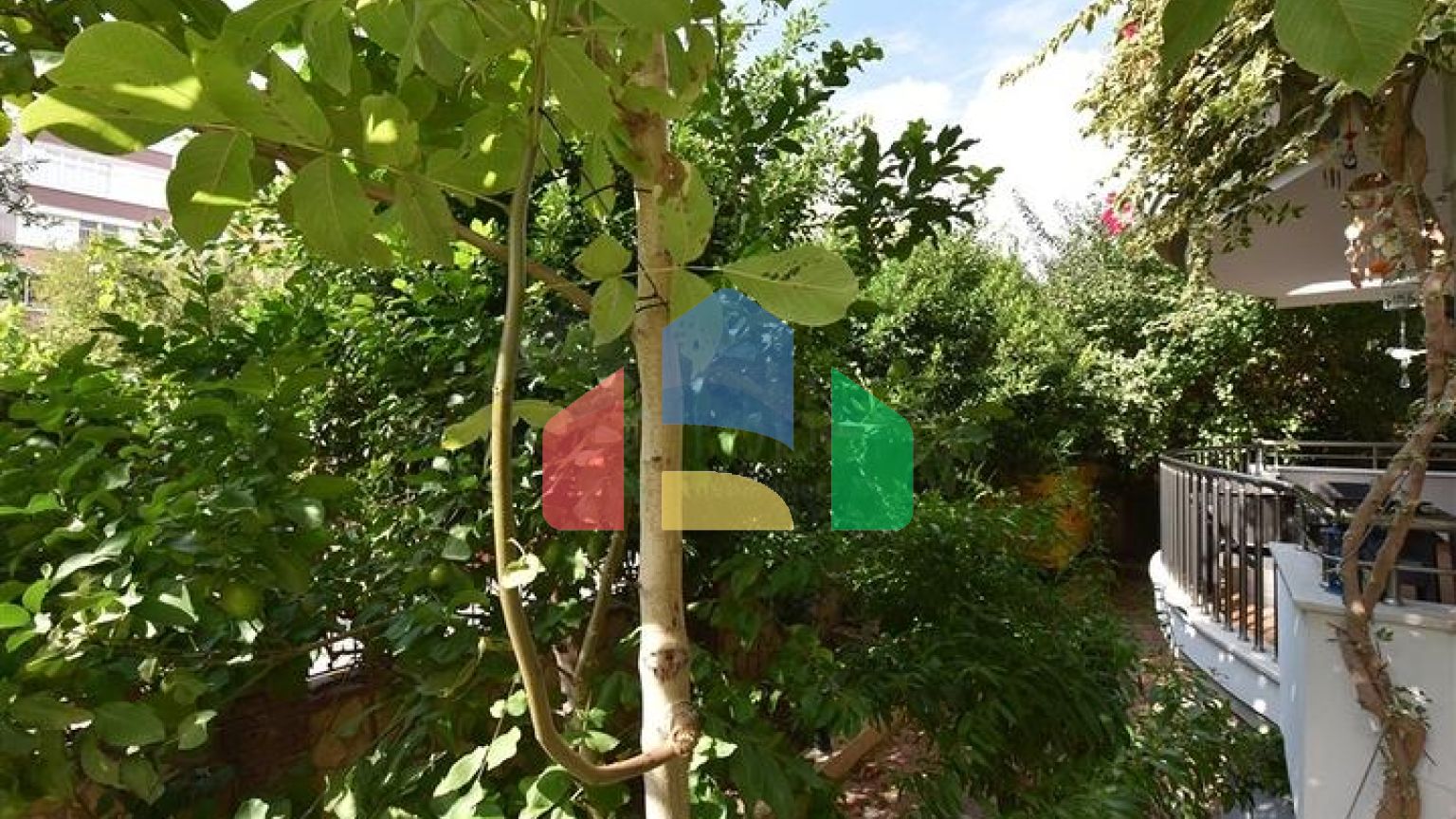 Квартира 3+1 с отдельной кухней в центре Алании