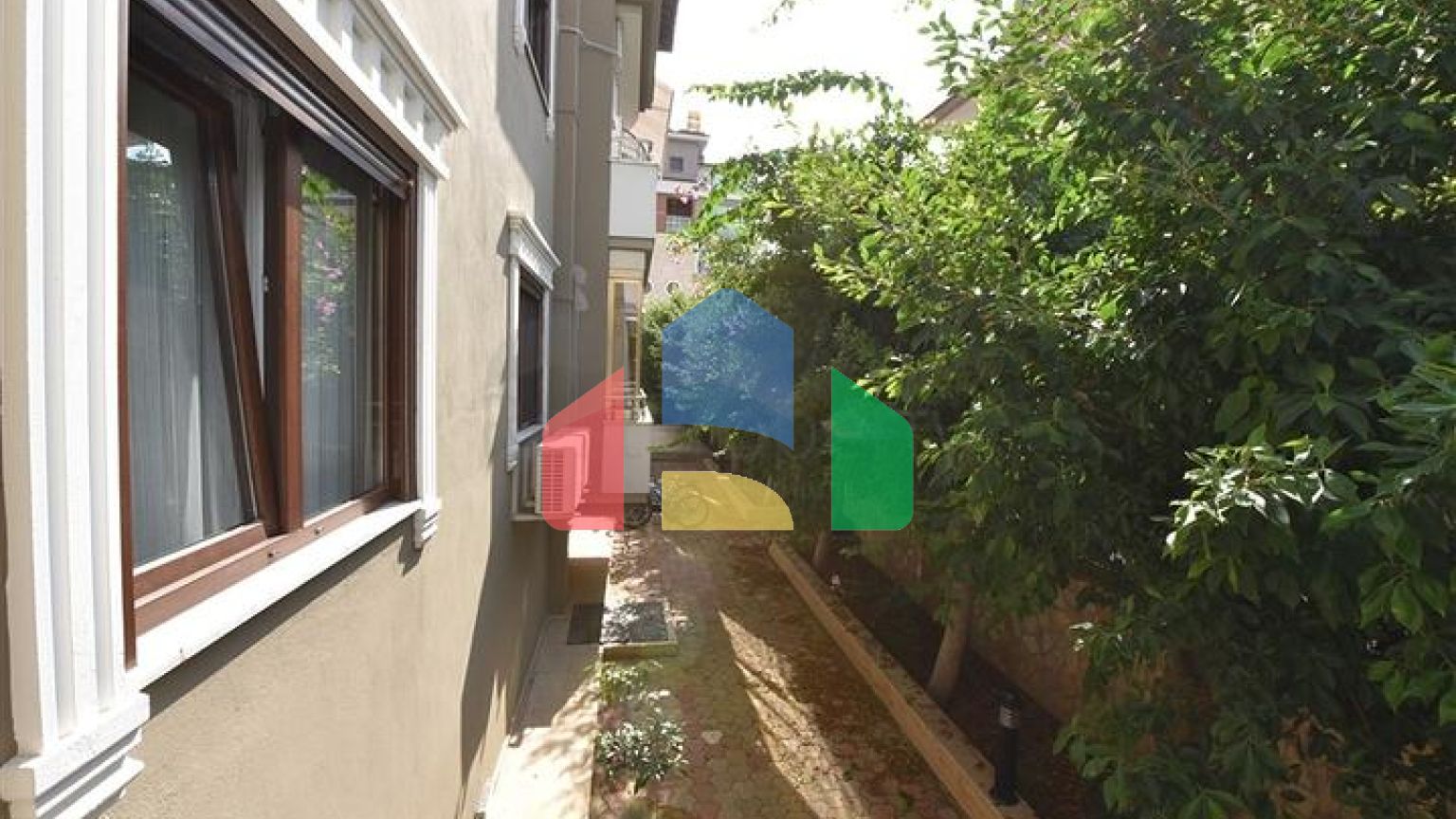 Квартира 3+1 с отдельной кухней в центре Алании