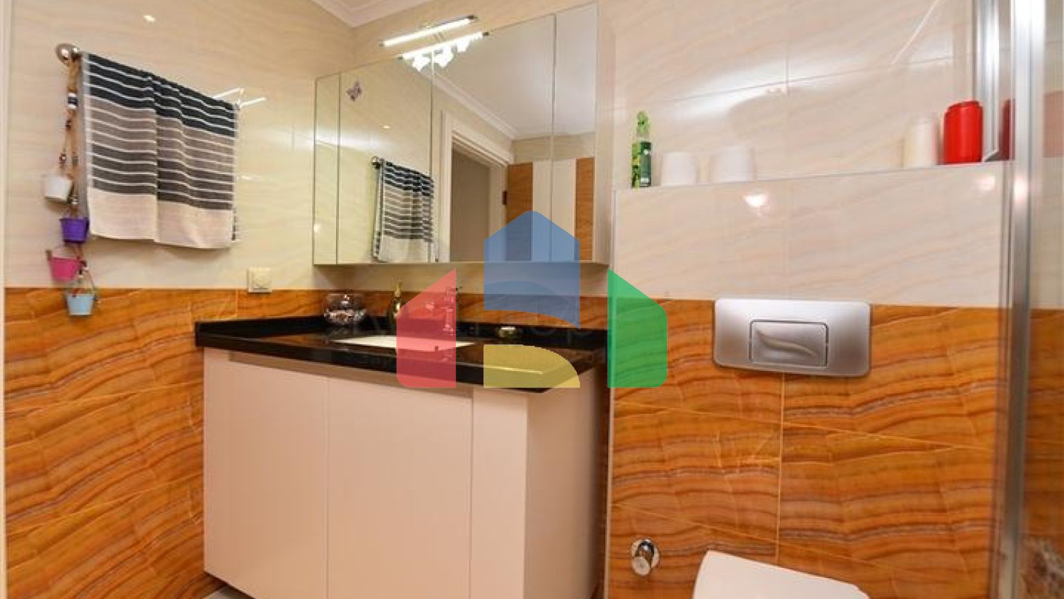 Квартира 3+1 с отдельной кухней в центре Алании