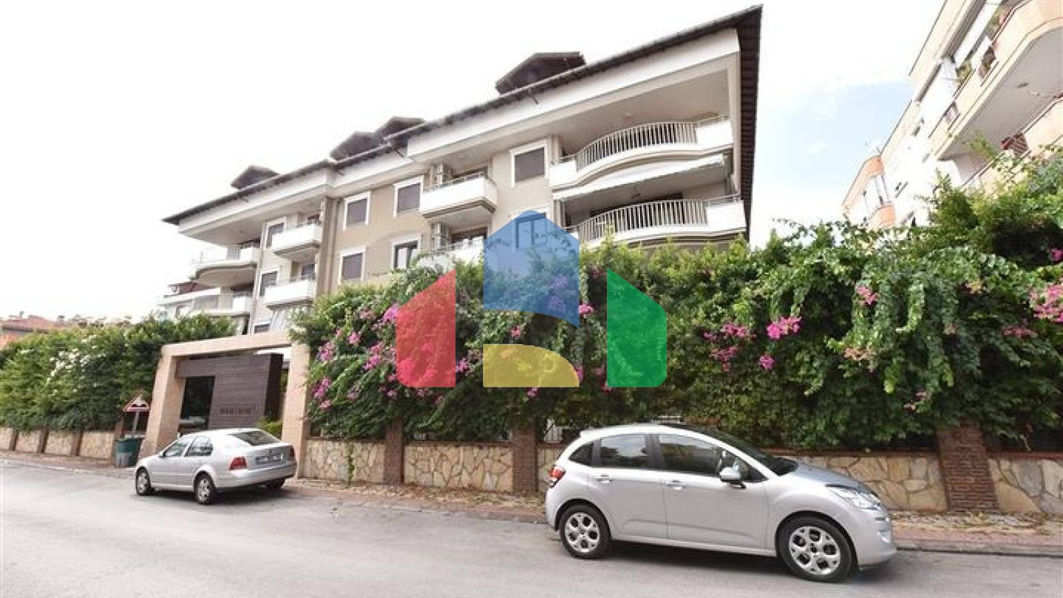 Квартира 3+1 с отдельной кухней в центре Алании