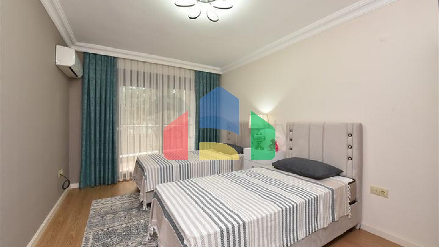 Квартира 3+1 с отдельной кухней в центре Алании