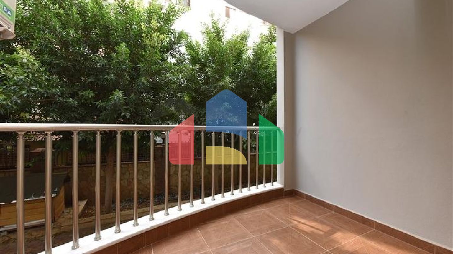 Квартира 3+1 с отдельной кухней в центре Алании