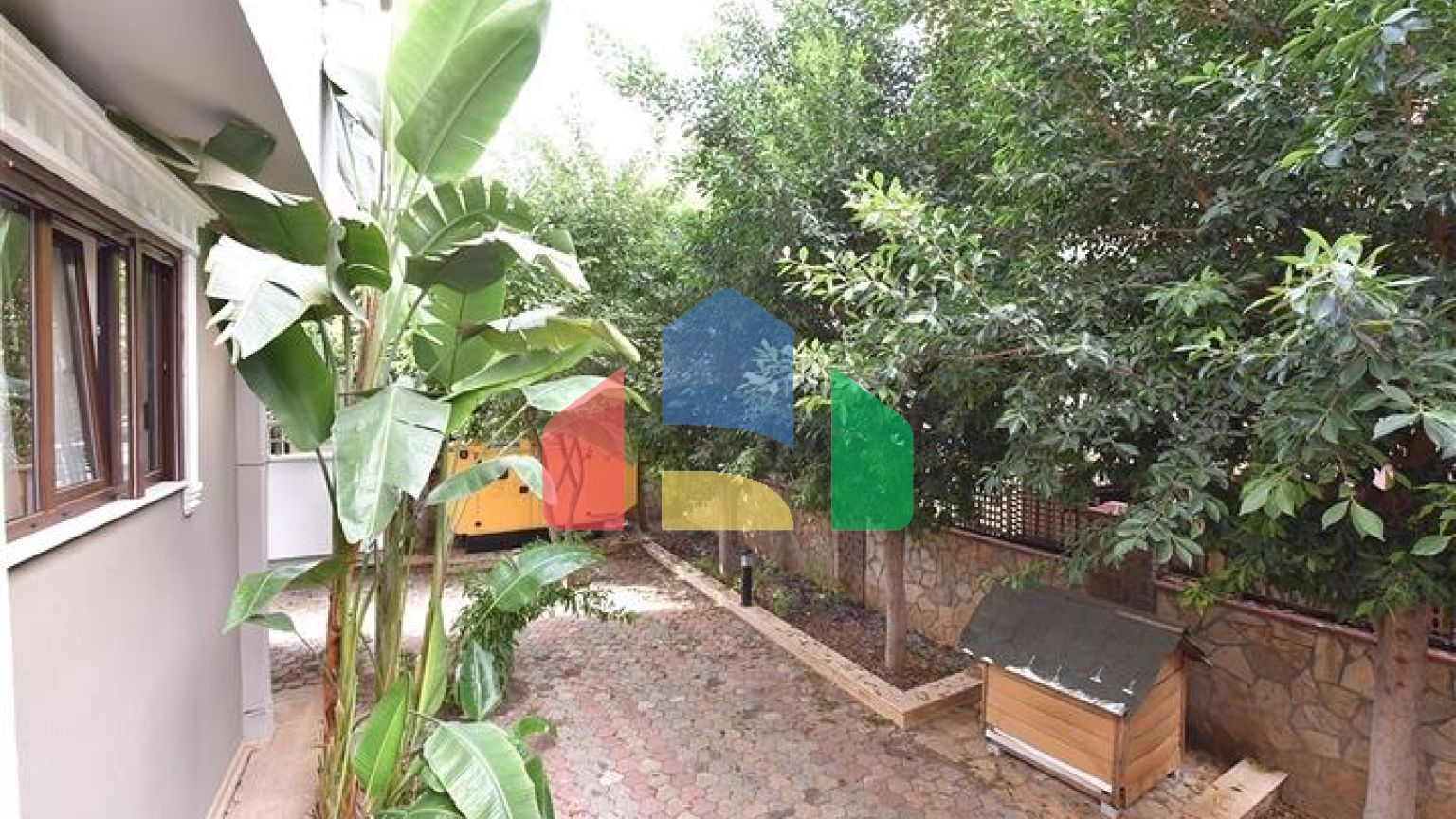 Квартира 3+1 с отдельной кухней в центре Алании