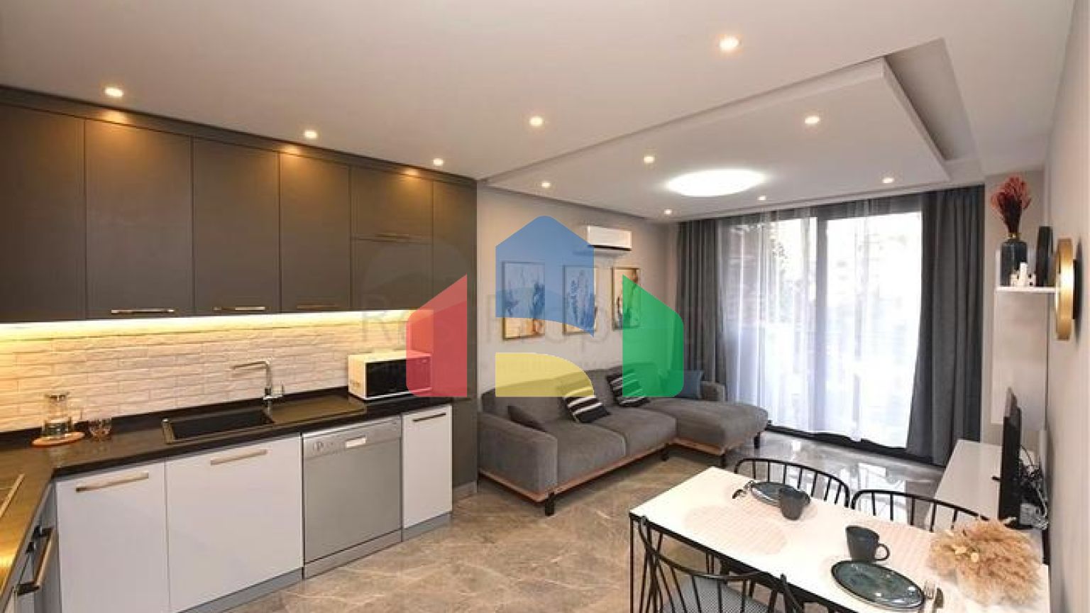 1+1 в самом центре Алании