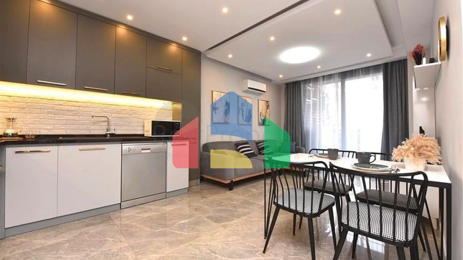 1+1 в самом центре Алании