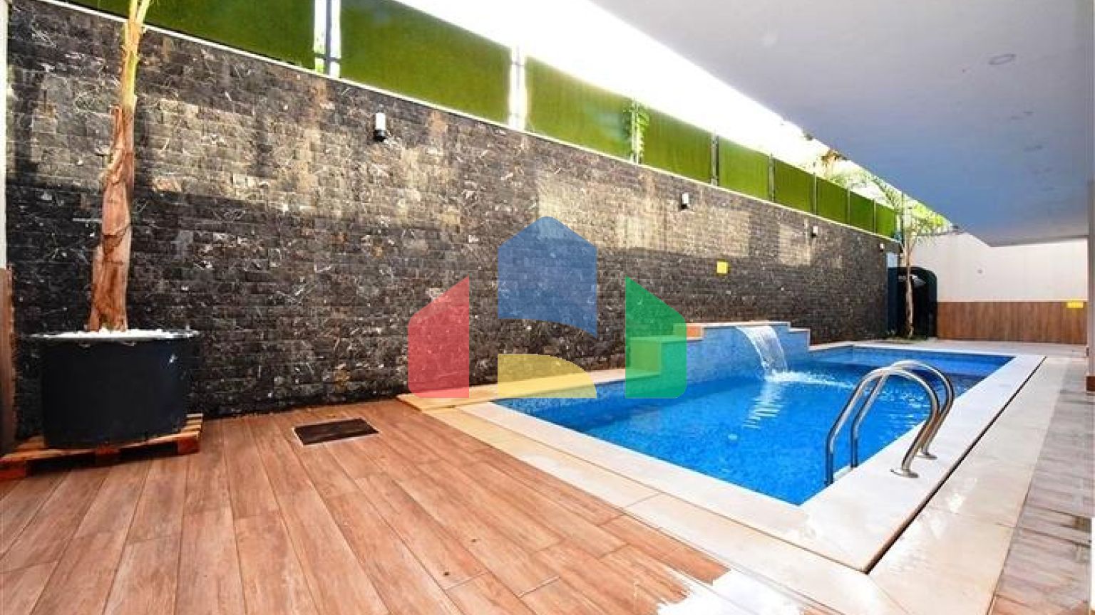 1+1 в самом центре Алании