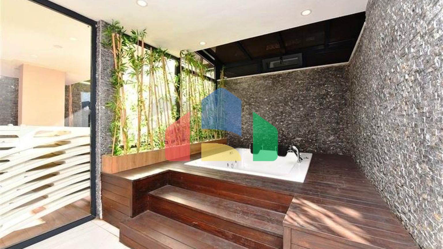 1+1 в самом центре Алании