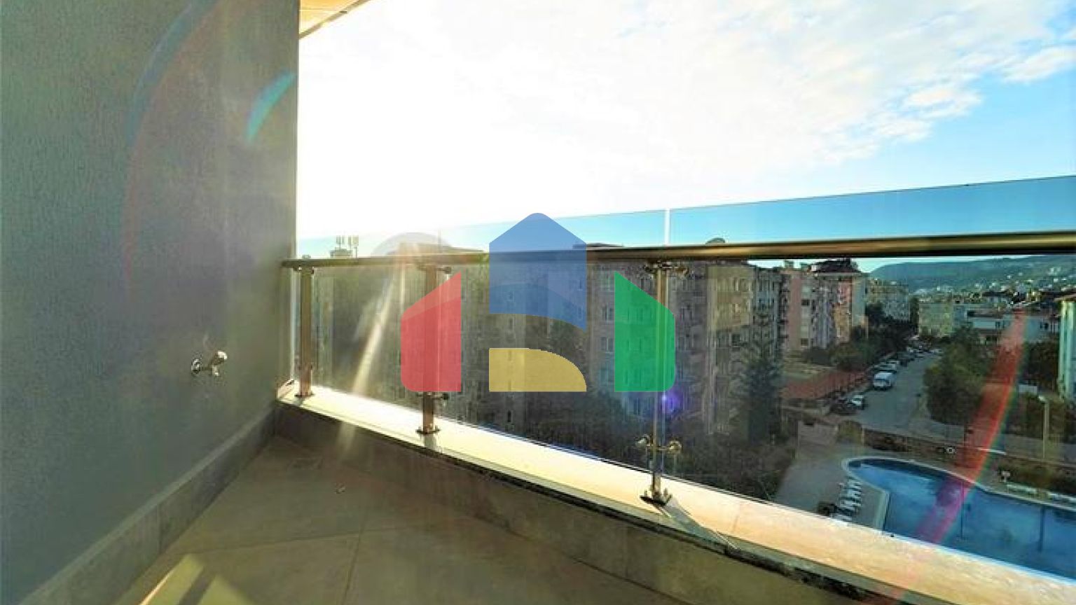 1 + 1 в люкс комплексі в районі пляжу Клеопатра