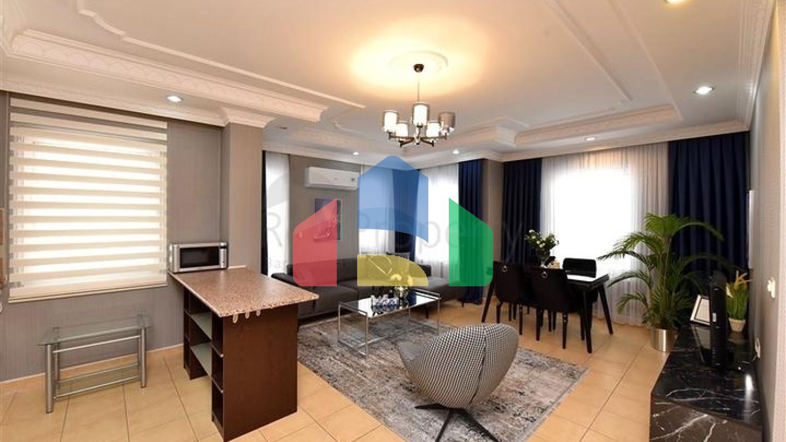 Квартира планировкой 2+1 в 400 метрах от пляжа  Клеопатры