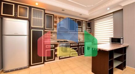 Квартира планировкой 2+1 в 400 метрах от пляжа  Клеопатры