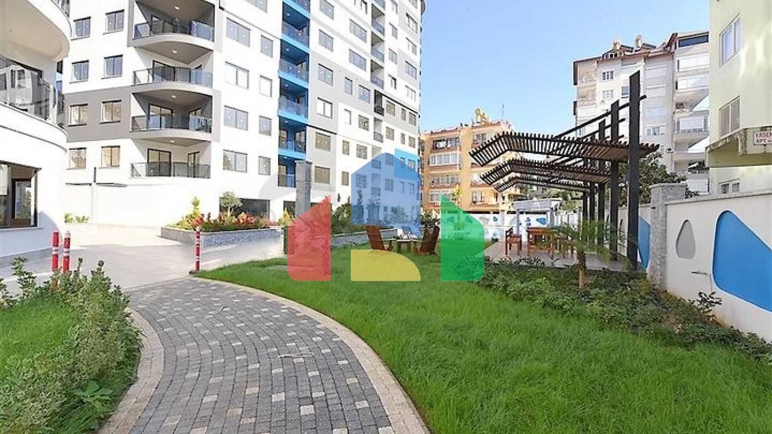 Меблированная квартира 1+1 в центре Аланьи