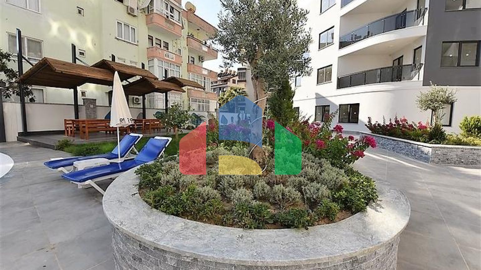 Меблированная квартира 1+1 в центре Аланьи