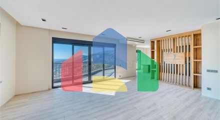 Вілли з видом на море в центральному районі Аланії