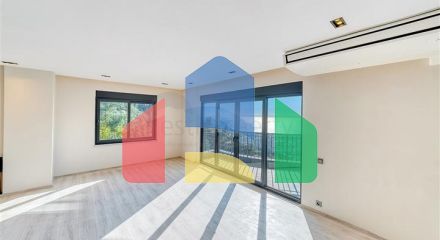 Вілли з видом на море в центральному районі Аланії