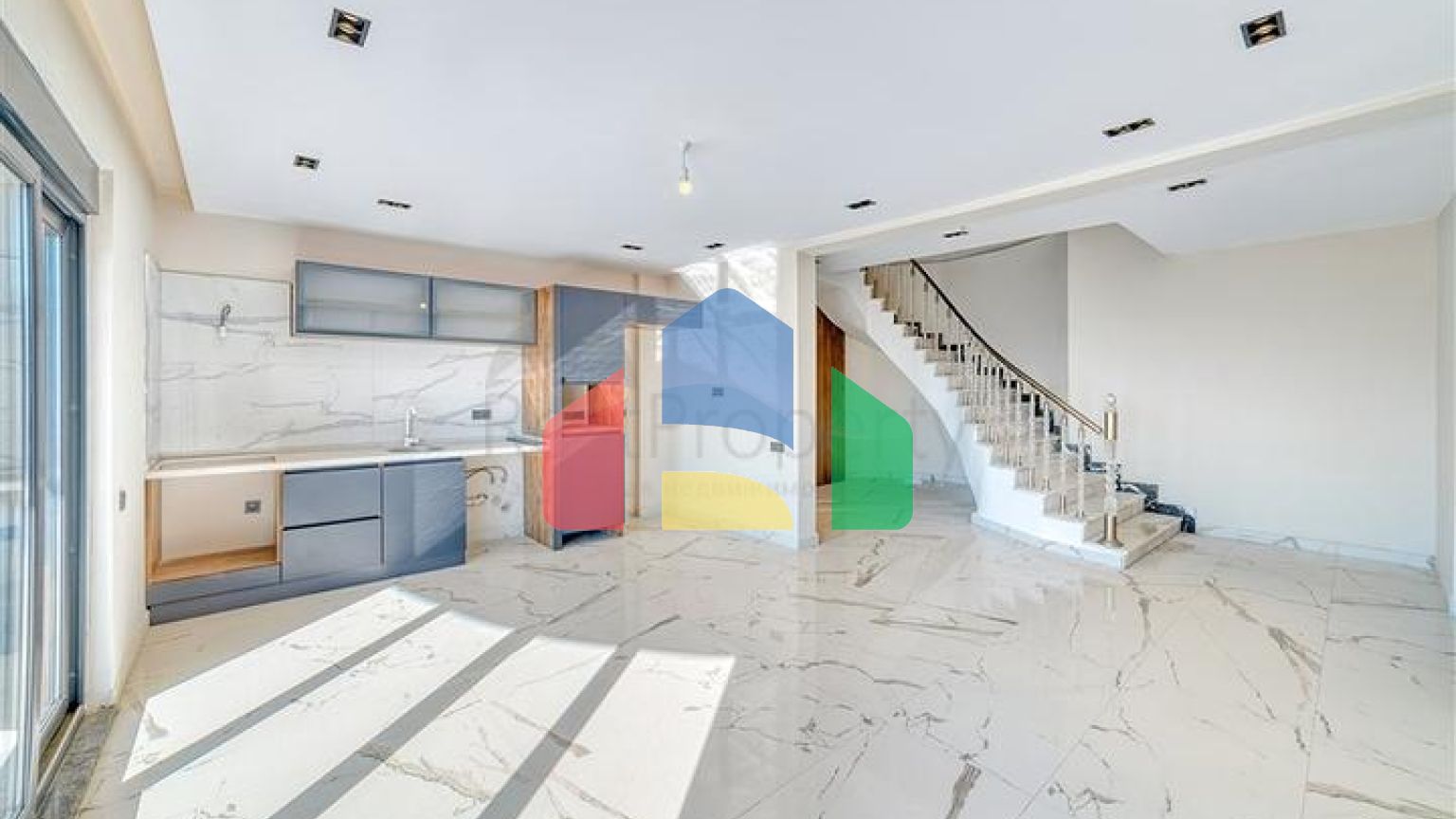 Вілли з видом на море в центральному районі Аланії