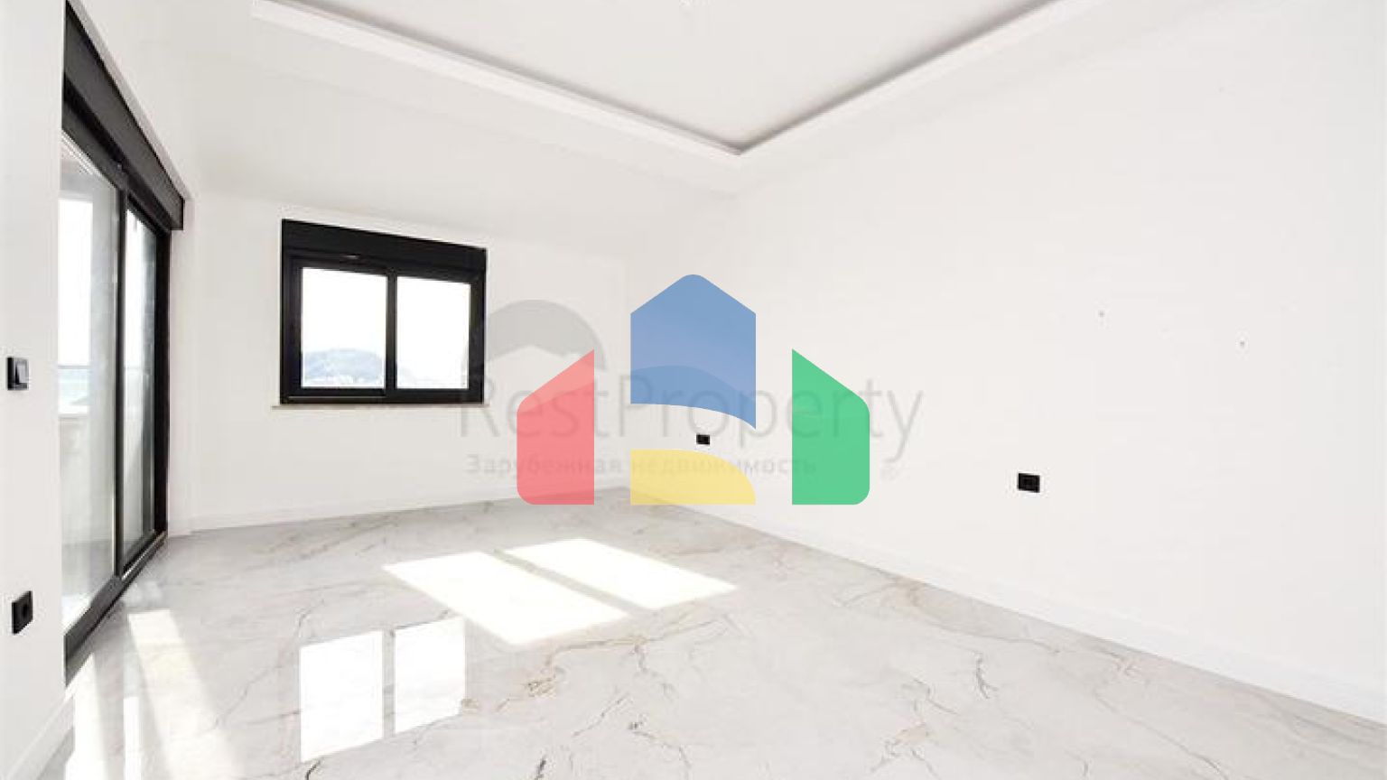 Квартира 3+1 в новом комплексе с видом на море и крепость Алании