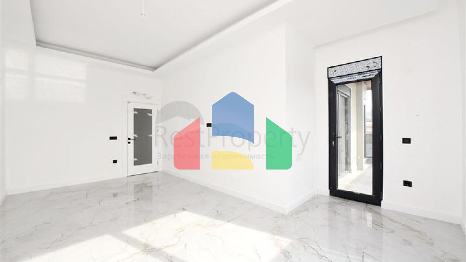 Квартира 3+1 в новом комплексе с видом на море и крепость Алании