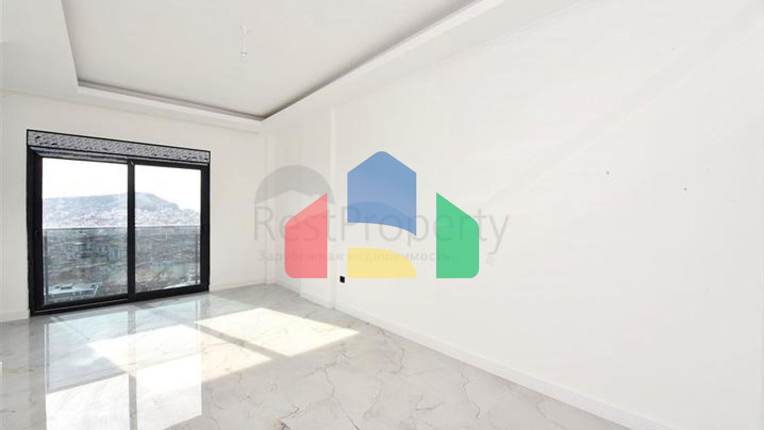 Квартира 3+1 в новом комплексе с видом на море и крепость Алании