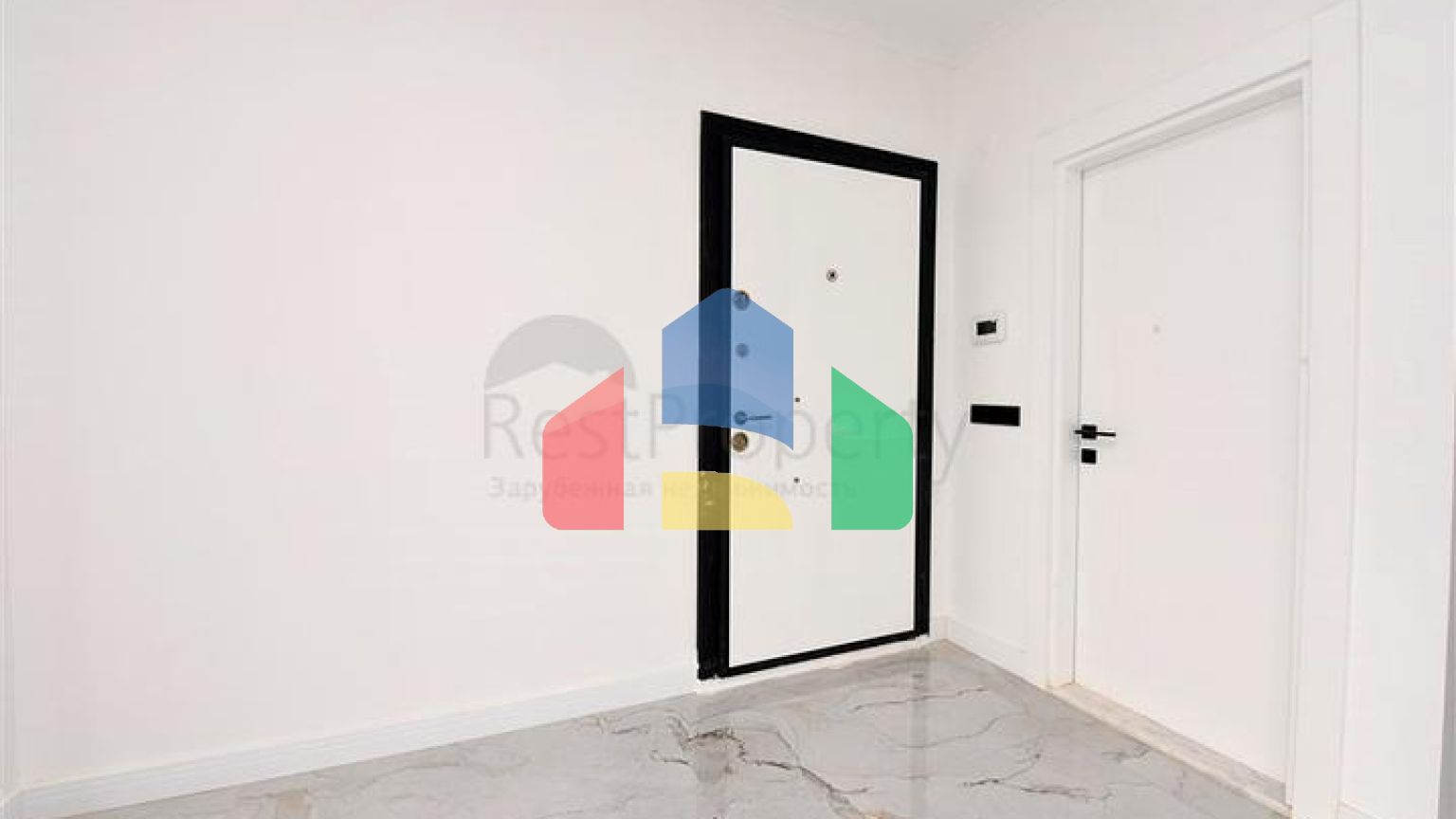 Квартира 3+1 в новом комплексе с видом на море и крепость Алании