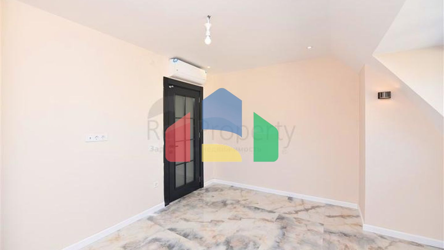 Пентхаус в новом комплексе с видом на море рядом с пляжем Клеопатра