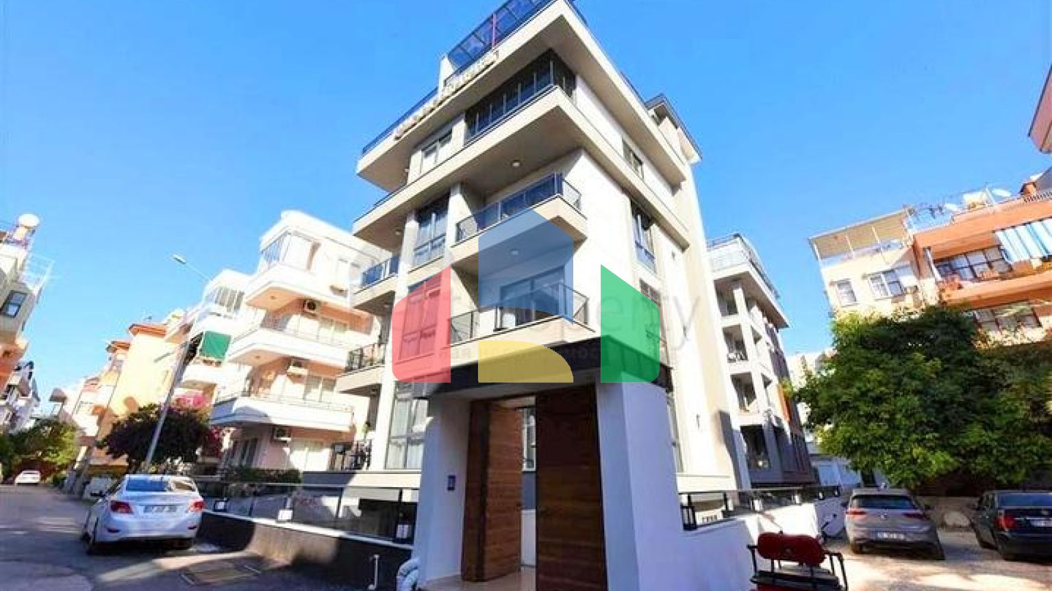 Пентхаус в новом комплексе с видом на море рядом с пляжем Клеопатра