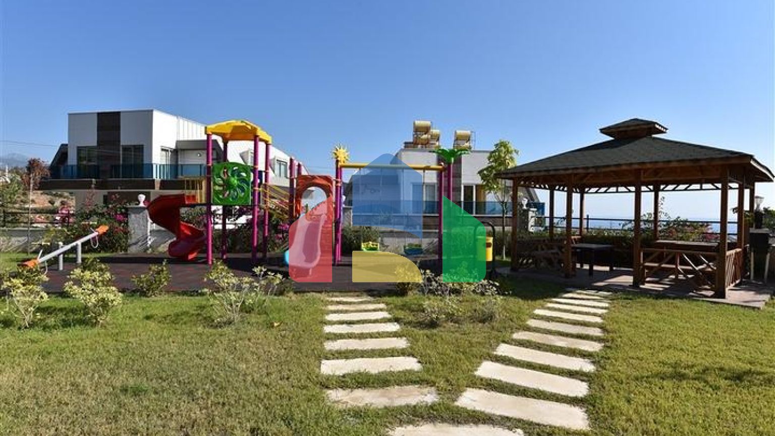 Пентхаус с панорамным видом на Cредиземное море