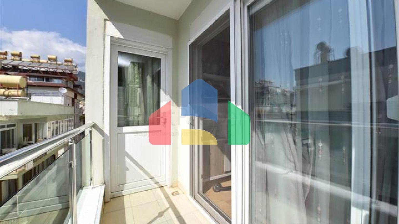 Квартира 3+1 рядом с морем в центре Алании